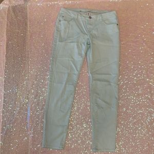 Celebrity Pink skinny jeans Turquois light blue colored denim Juniors size 11